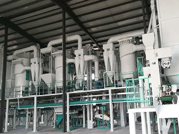 <a href=http://http://m.dlyrkj.cn/product/6/ target=_blank class=infotextkey>玉米加工機(jī)械</a>